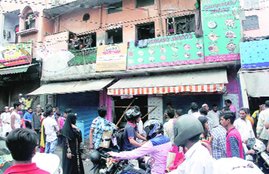 oven blast, delhi news, crime news, delhi jagatpuri, 3 workers died