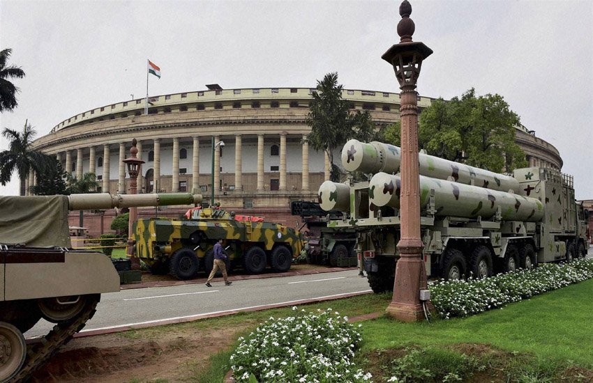 brahmos on tank in parliament