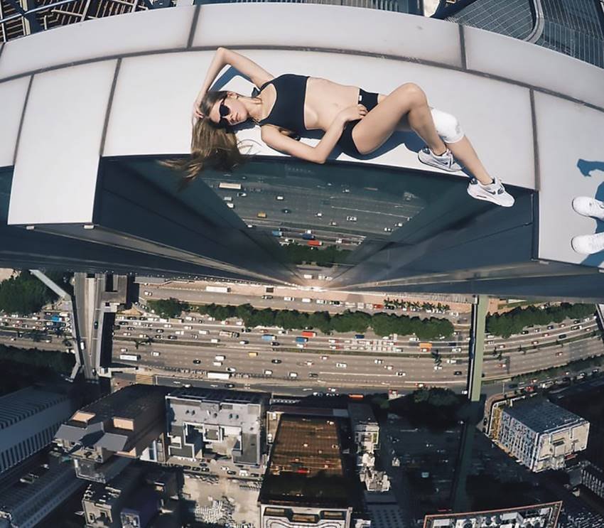 Angelina Nikolau, Angelina Nikolau Model, Instagram, Photos on tallest buildings, sky-scrapers, Russian Model, Jansatta