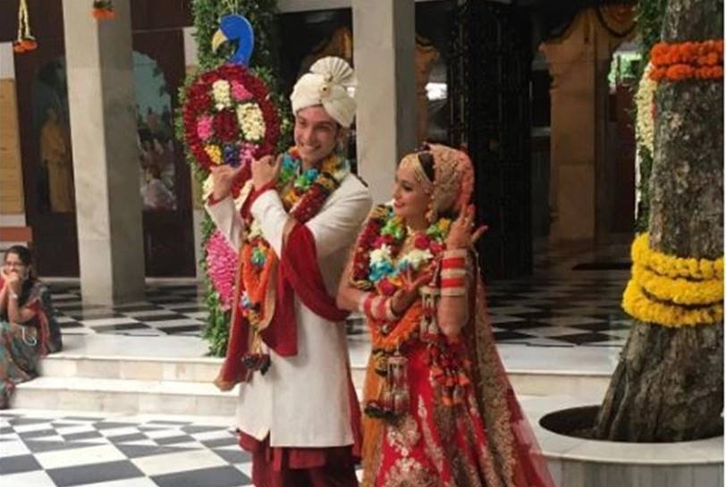 shweta pandit, singer shweta pandit, shweta pandit wedding, shweta pandit wedding images, shweta pandit images, shweta pandit ivano fucci wedding, shruti haasan, jackie shroff, chitrashi rawat, deepti bhatnagar, shweta pandit news, entertainment photos, entertainment news