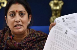Smriti Irani, Smriti Irani saree, Saree Row, Looteri Minister, Smriti Irani Controversy, Textile Ministry, Social Media, #LooteriMinister, India News, Jansatta