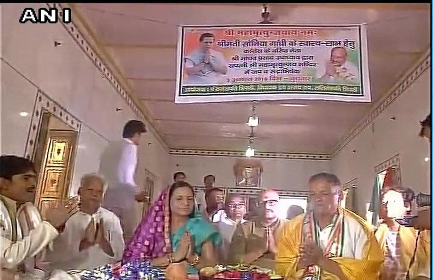 Sonia Gandhi, Sonia Gandhi Roadshow, Sonia Gandhi Varanasi, Congress, Congress President, narendra Modi, mahamritunjay mantra, Hindi News, Jansatta