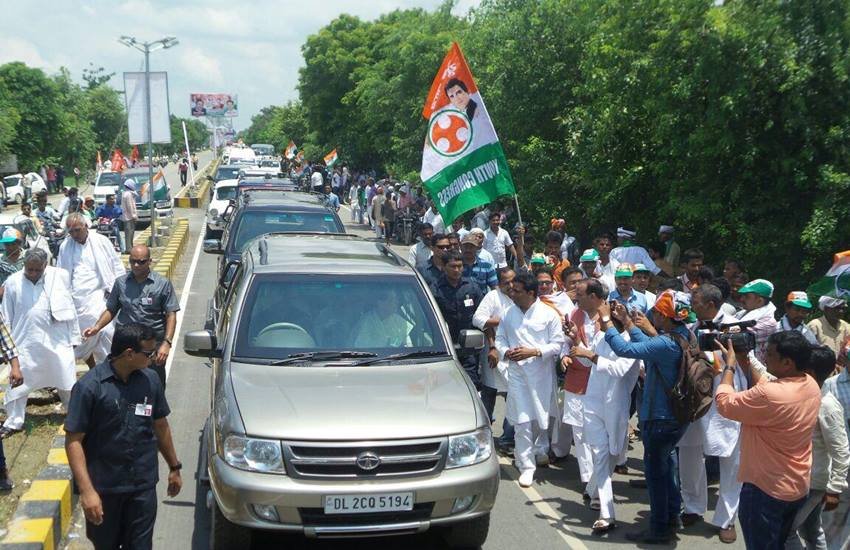 Sonia Gandhi, Sonia Gandhi Roadshow, Sonia in Kashi, Narendra Modi, Sonia in Varanasi, Dard e Banaras, 27 saal UP Behaal, Uttar Pradesh Elections 2017, Legislative Assembly, UP Assembly Elections, BJP, UP politics, India News, Jansatta