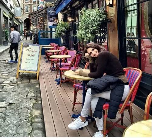 वानी ने यशराज फिल्म के साथ 3 फिल्मों की डील साइन की है।