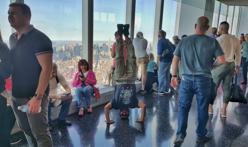 Vinay Pateel, Vinay Pateel bengaluru, Vinay Pateel instagram, Vinay Pateel social media, Headstands, Headstands pic, travelling,