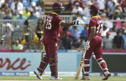 नहीं हुआ गेल का खेल, फिर भी West Indies ने मैदान पर की रिकॉर्ड्स की बारिश