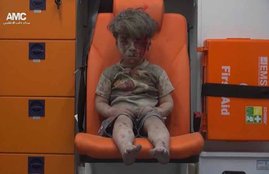 Omran Daqneesh, Omran Daqneesh photo, aleppo, syria, aleppo victims, syria victims, syrian boy, assad, russian, qaterji, air strikes syria