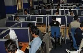 Raid on the Fraud call center, noida news, 50 arrested, 13 girls, insurance, fake