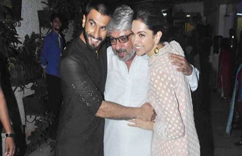 "Padmavati, Padmavati movie, Deepika Padukone, Ranveer singh, Deepika Ranveer film, Deepika Ranveer Padmavati, Sanjay Leela Bhansali film, Sanjay Leela Bhansali padmavati, Padmavati cast, Padmavati film, Padmavati news, Padmavati sets, Padmavati shoot, entertainment news, Sanjay Leela Bhansali upcoming film