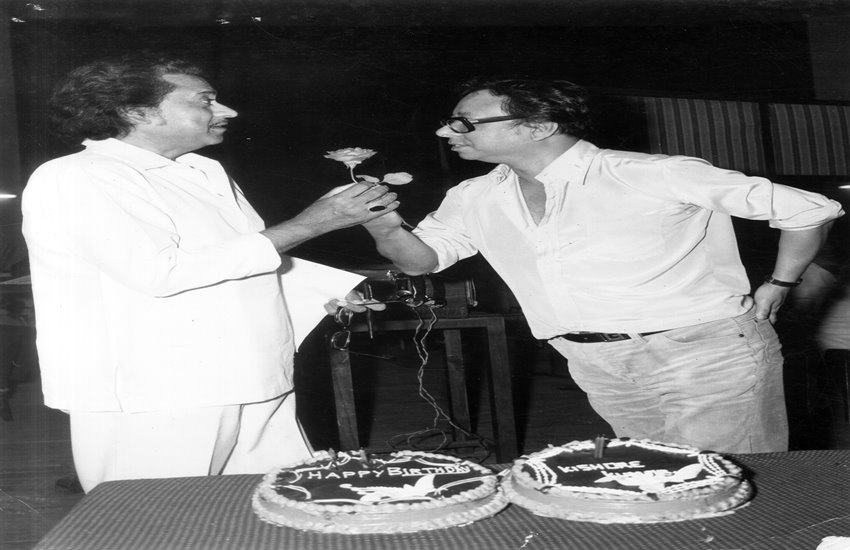 Rare Pic of Kishore Kumar (Express Archive)