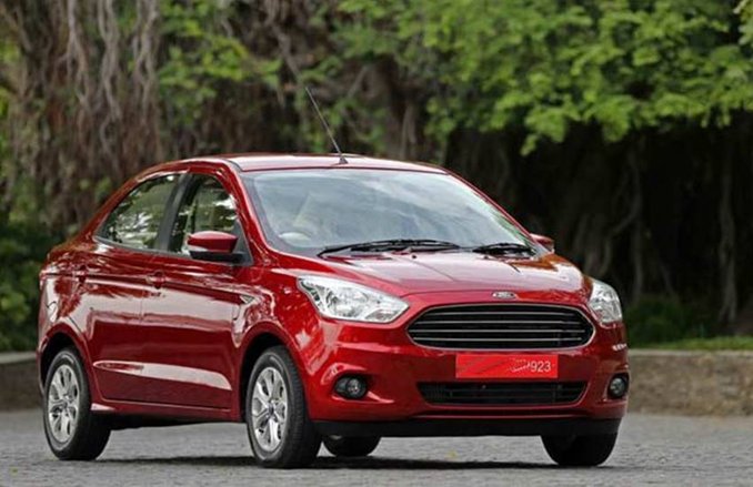 Ford ने फिगो और एस्पायर के दाम में की भारी गिरावट, 90 हजार तक घटाई कीमत