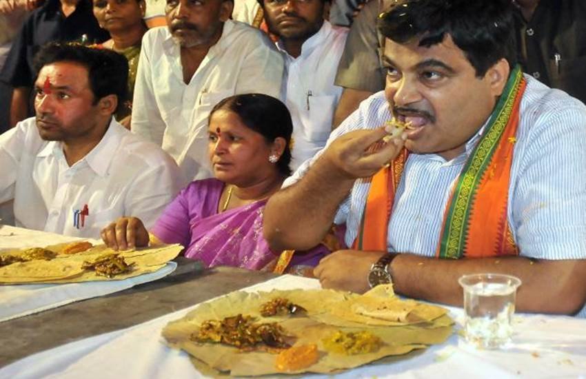 Dining with Dalits, amit shah, amit shah dine with dalit, eating with dalits, Rahul Gandhi, BJP, UP elections 2017, dalits in uttar pradesh, mayawati, uttar pradesh news