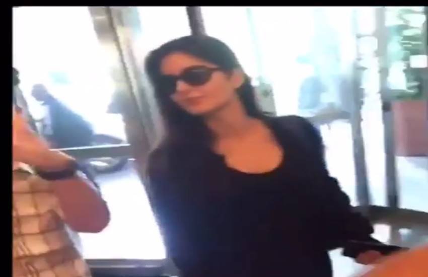 Katrina kaif, katrina kaif autograoh, Parineeti Chopra, Varun Dhawan, Badshah, Alia Bhatt, Dream Team, Us Concert, Katrina Kaif Video, Entertainment News, Hindi News, Jansatta