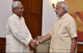 narendra modi, nitish kumar, modi nitish meeting, bihar flood, BJP, JDU, lalu yadav, bihar politics, nitish praise modi