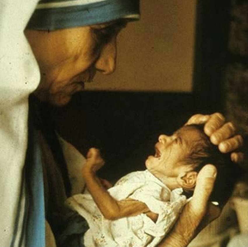 Mother Teresa, Mother Teresa 106th birth anniversary, Mother Teresa birth anniversay, Mother Teresa birthday, Mother Teresa inspiring quotes, Mother Teresa news