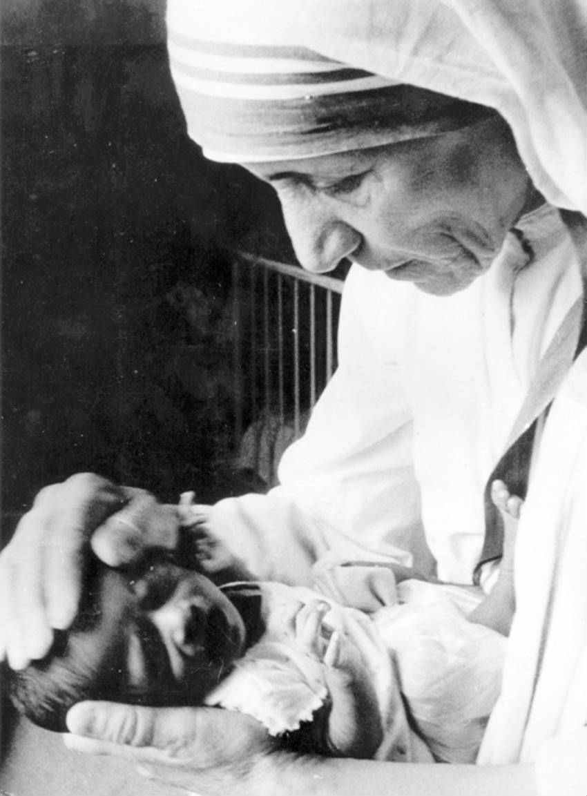 Mother Teresa, Mother Teresa 106th birth anniversary, Mother Teresa birth anniversay, Mother Teresa birthday, Mother Teresa inspiring quotes, Mother Teresa news