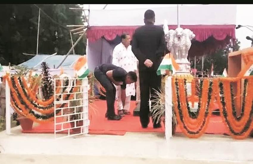 odisha, Yogendra Behera, odisha minister, PSO open sandal straps, odisha government, navin patnaik, odisha news