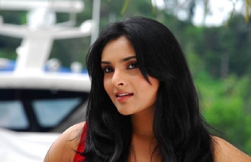 ramya, congress actress ramya, divya spandana, karnataka, pakistan not hell, sedition, pakistan