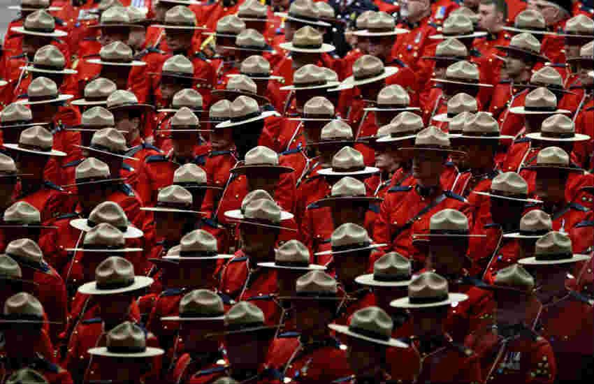 canada Muslim Women officers, Royal Canadian Mounted, Canada Women Police, Muslim officers hijab, Canada Muslim Hijab