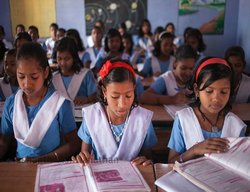 एक अनुच्छेद तक नहीं पढ़ पाते छठी कक्षा के छात्र