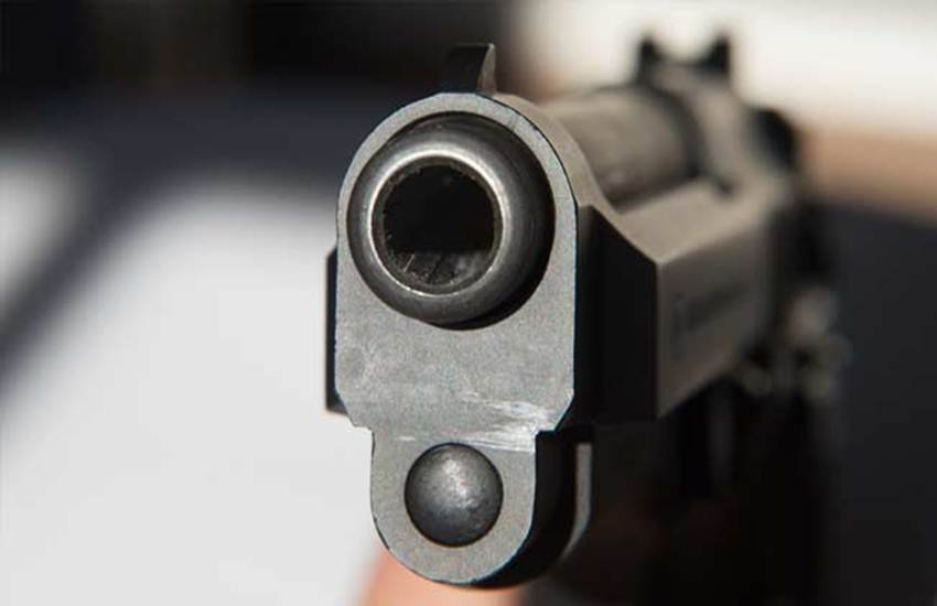 allahabad shooting, Contractor