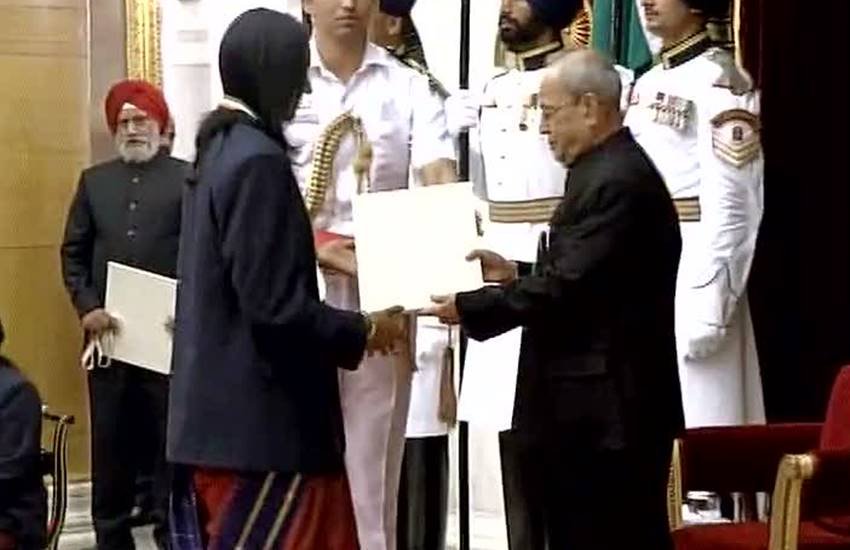 Khel Ratna Award, Rajeev Gandhi Khel Ratna Award, PV Sindhu, Dipa Karmakar, Sakshi Malik Jitu Rai, Pranab Mukherjee, national sports award, sports, jansatta