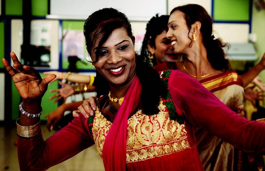 करीब एक दर्जन संगठनों ने इस बाबत प्रेस कांफ्रेंस कर कहा कि ट्रांसजेंडर विधेयक के नए मसौदे पर सरकार से अपील है कि वे इसमें ट्रांसजेंडरों के लिए ‘अधिकार और हक’ के उपबंध भी जोड़ें। करीब एक दर्जन संगठनों ने इस बाबत प्रेस कांफ्रेंस कर कहा कि ट्रांसजेंडर विधेयक के नए मसौदे पर सरकार से अपील है कि वे इसमें ट्रांसजेंडरों के लिए ‘अधिकार और हक’ के उपबंध भी जोड़ें।