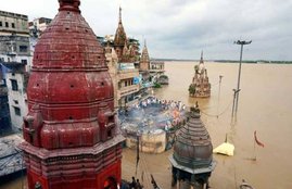 Varanasi Floods,Cremation in Varanasi, Cremations on roof, Flood, uttar pradesh, national news, jansatta
