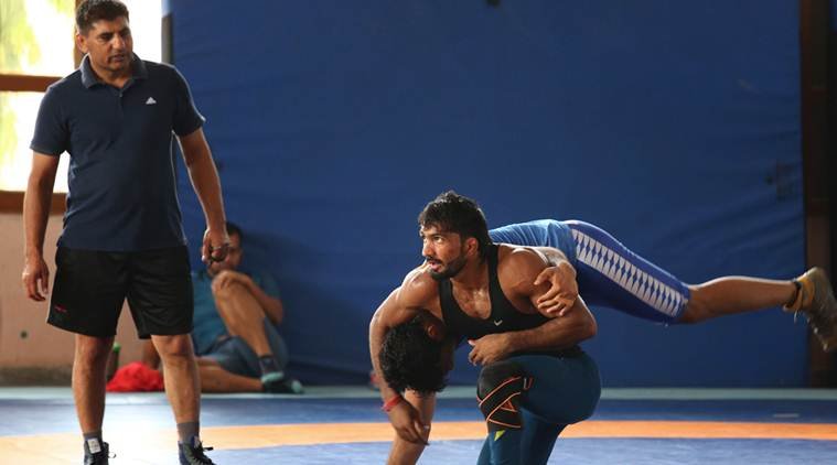 Yogeshwar dutt, PWL 2 Yogeshwar dutt, Yogeshwar PWL 2, Yogeshwar dutt News, Yogeshwar dutt latest news