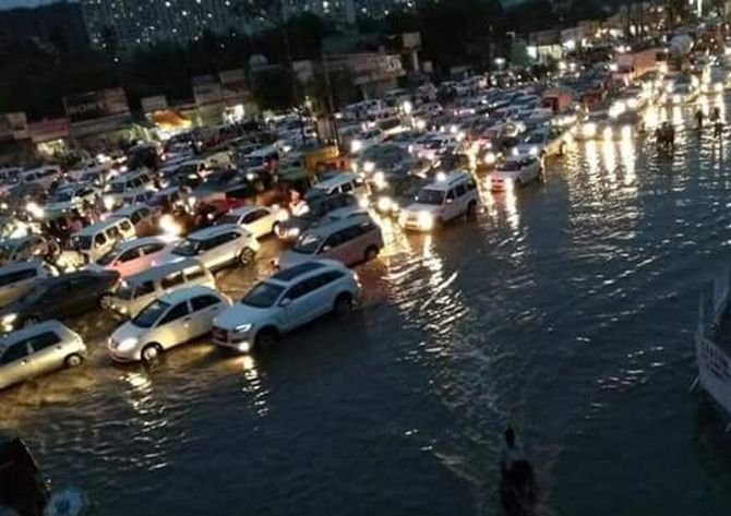 Gurugram, Gurgaon, Gurugram traffic, Gurugram flooding, ,India ,Delhi ,Haryana