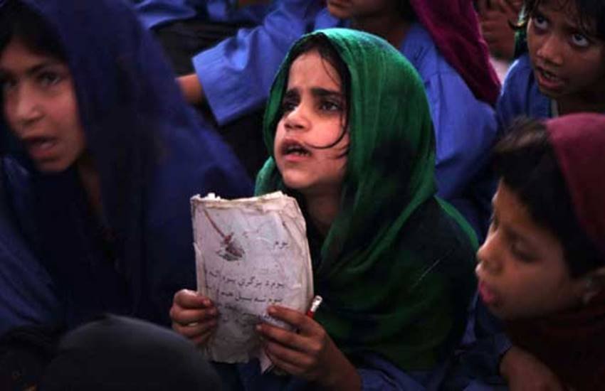 Census 2011, religious community and gender based census, 42.7 per cent Muslims illiterate, 36.4 percent Hindus illiterate, Government of India, Jain Community, Christians in India, Buddhists, Sikhs, Educational Census of India, Education in India, Literacy in India