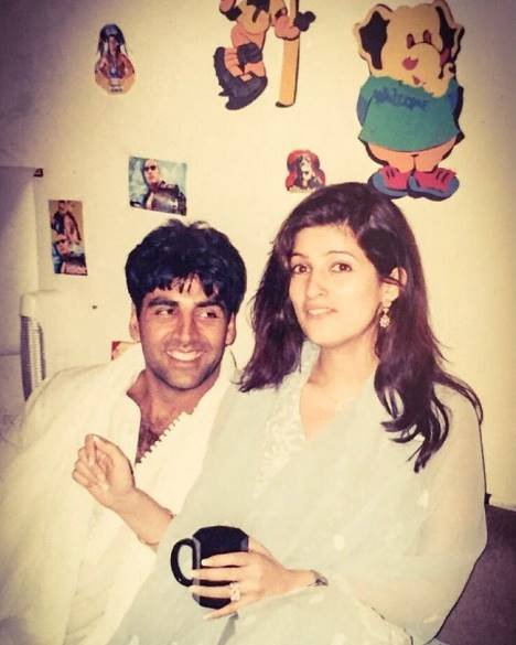 अक्षय ने यह तस्वीर अपनी वेडिंग एनिवर्सरी के मौके पर शेयर की थी।