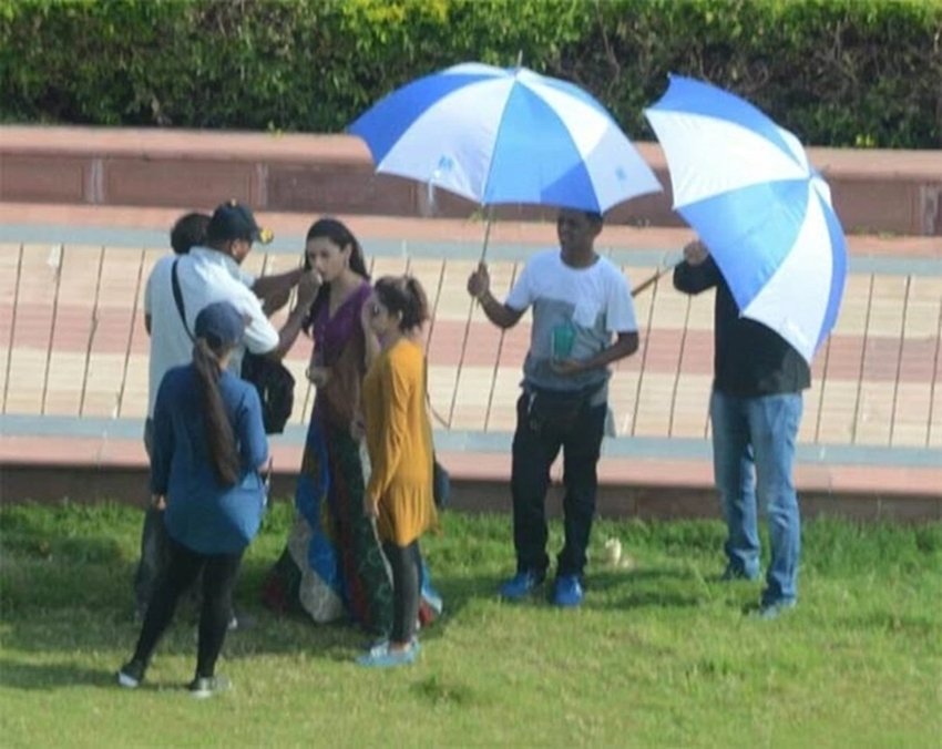 Alia Bhatt, Varun Dhawan, Alia Bhatt Varun Dhawan, Alia, Varun, Badrinath Ki Dulhania, Badrinath Ki Dulhania shoot pics, Alia Bhatt in Badrinath ki Dulhania, varun Dhawan Badrinath Ki Dulhania