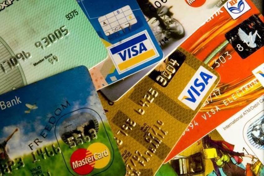 ATM, ATM Card, ATM Safety Tips, ATM Safety and Security Tips, atm tips and tricks, Protecting Your ATM Card, ATM mistakes, Do and Dont,