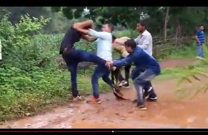 घटना बीते 15 अगस्त को कांकेर से करीब 100 किलोमीटर दूर पखांजूर इलाके की है। 