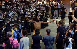 charlotte shooting, charlotte kills black, charlotte Protest, charlotte emergency, charlotte racial tension, charlotte News, charlotte latest News