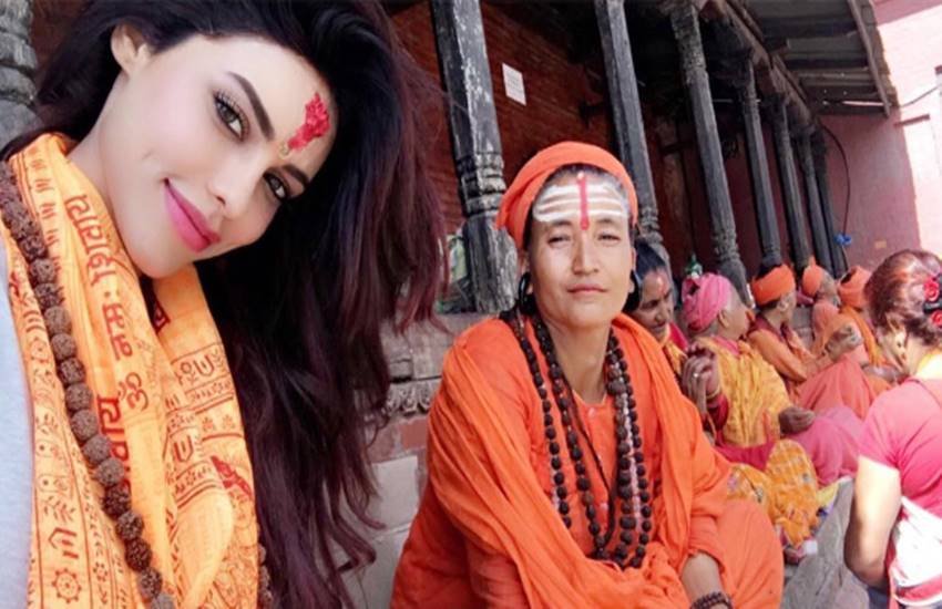 Gizele Thakral, Gizele Thakral hot photos, Bigg Boss, Gizele Thakral bikini pics, Gizele Thakral hot pics, Kya Kool Hain Hum 3, Gizele at Maldives