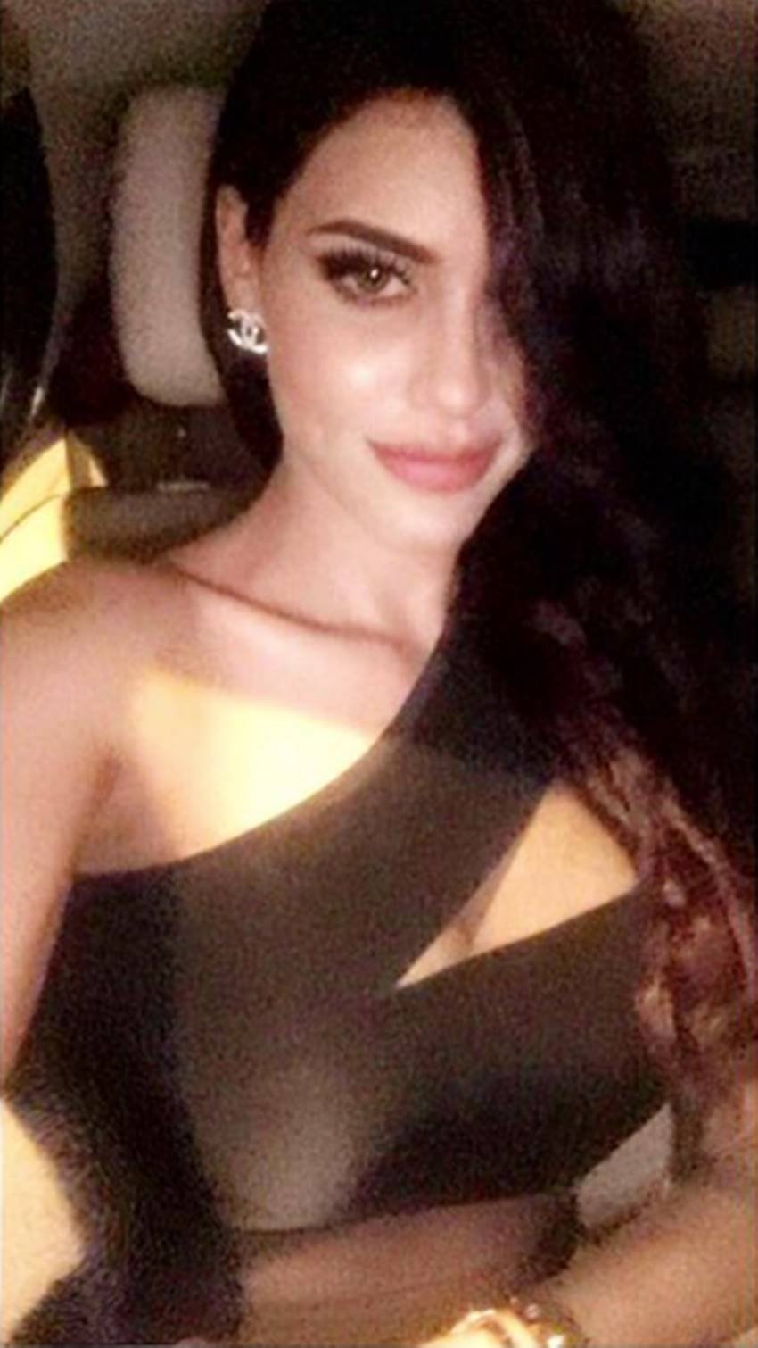 Gizele Thakral, Gizele Thakral hot photos, Bigg Boss, Gizele Thakral bikini pics, Gizele Thakral hot pics, Kya Kool Hain Hum 3, Gizele at Maldives