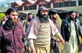 Hizbul Chief, Syed Salahuddin, Jammu and Kashmir issue, Militancy in Kashmir, Graveyard, Indian Soldiers