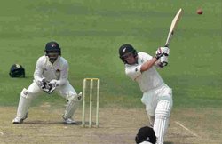 टेस्ट सिरीज़ में भारत को हराने के लिए न्यूजीलैंड को बेहतर खेलना होगा: ल्यूक रोंची