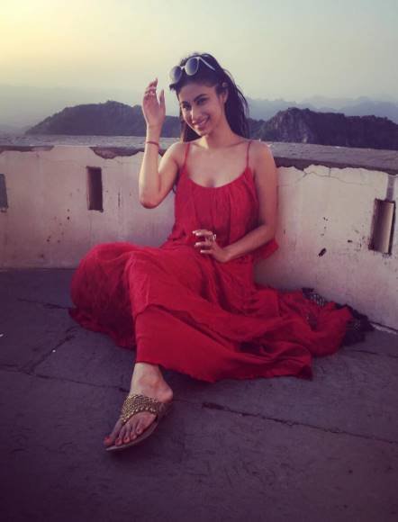 शो के दूसरे पार्ट नागिन-2 में मौनी डबल रोल में नजर आने वाली हैं। इसमें वह अपना और अपनी बेटी का रोल करेंगी।