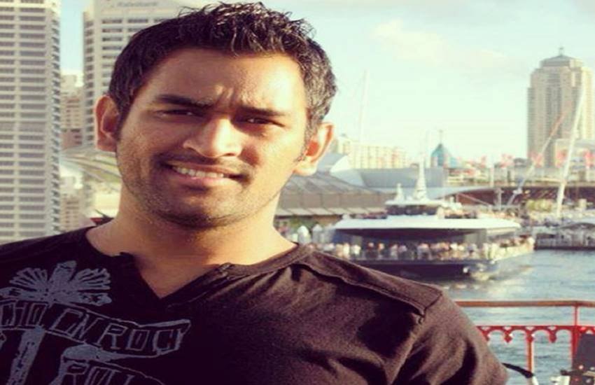 Mahendra Singh Dhoni, MS Dhoni: An Untold Story, David Dhawan, Hook Ya Crook, John Abrahan, Sushant Singh Rajpoot, Dhoni Played a Role in Bollywood film