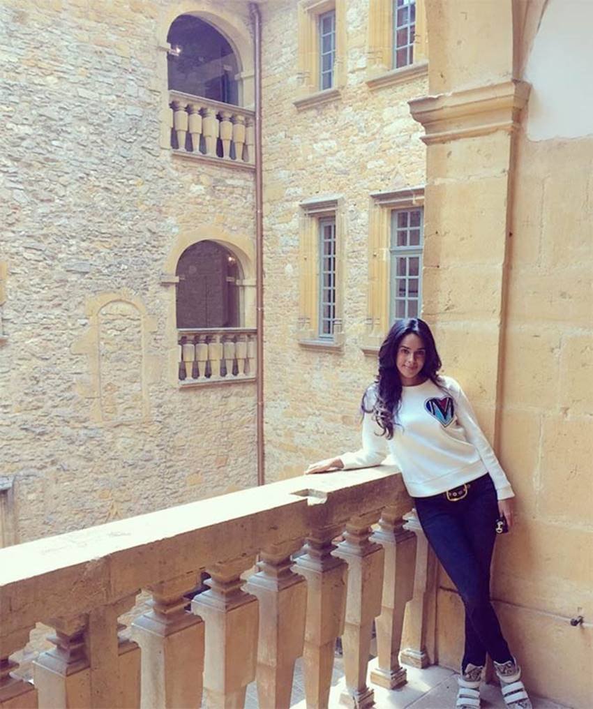 Mallika Sherawat, Mallika Sherawat Hot, Mallika Sherawat Sexy, Mallika Sherawat France Tour, Mallika Sherawat Yoga, Mallika Sherawat Instagram, Ranveer Singh, Bipasha Basu, Karan Singh Grover, Malaika Arora Khan, Parineeti Chopra, Asin, Ileana D'Cruz, Bollywood travles, Bollywood actress, entertainment news, entertainment Gallery, jansatta