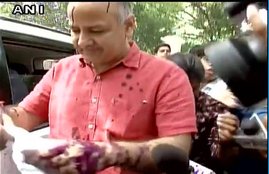 Manishg Sisodia, Delhi Deputy CM, Arvind Kejriwal, Aam Aadmi Party, Ink Splash, Ink on AAP Leaders, Attack on AAP Leaders, India news, jansatta
