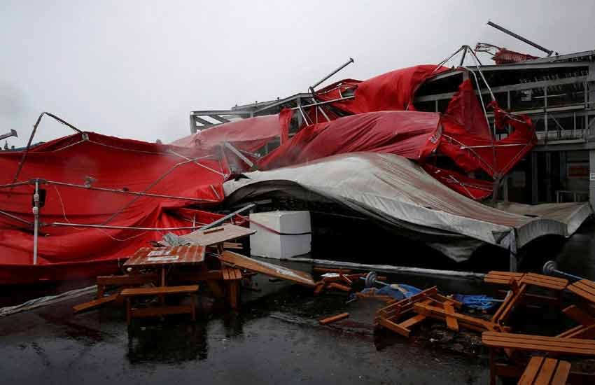 Typhoon Megi, Typhoon Megi Taiwan, Typhoon Taiwan, Taiwan Typhoon Megi, Taiwan Typhoon