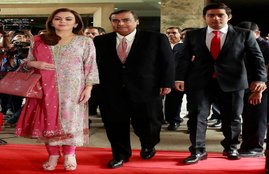 Mukesh Ambani, Neeta Ambani, reliance Jio 4G, Jai Anmol, Reliance 42nd AGM