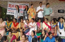 delhi nurse strike, Delhi Strike Nurse, nurse strike delhi, Delhi Govt Nurses, ESMA nurses strike