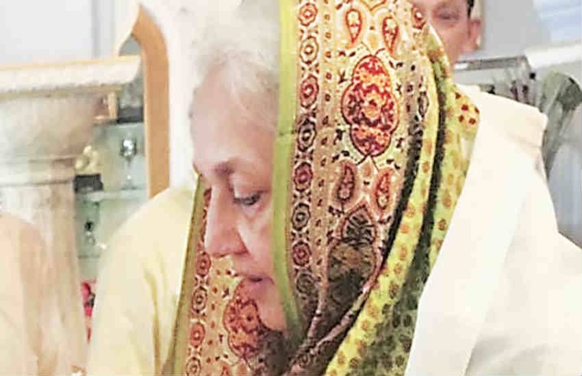 Jaipur royal family, Rajmahal Palace gate, Padmini Devi vs JDA, Diya Kumari, royal family protest, royal family JDA, Rajmahal Palace gate seal