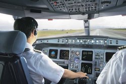 Air india ने 3 पायलटों को दिया दिया कारण बताओ नोटिस