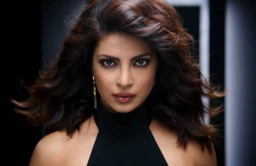 priyanka chopra, beyonce, priyanka chopra second most beautiful women, 30 most beautiful women survey by buzznet, priyanka chopra beyonce, beyond number one, priyanka chopra second, priyanka beats angelina jolie, emma watson, emma stone, quantico, baywatch, dwayne johnson, entertainment news in hindi